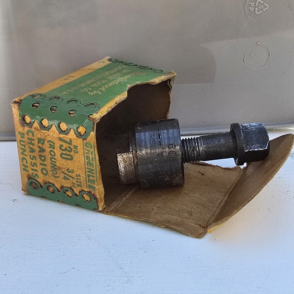 Greenlee Radio Chassis Punch Box No. 730 3/4"